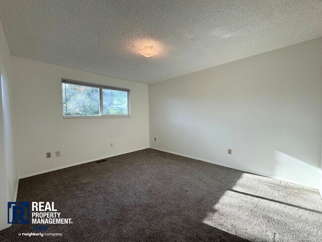 Photo - Call - 4502 &amp; 4504 (Olympic Group) Unit 4502