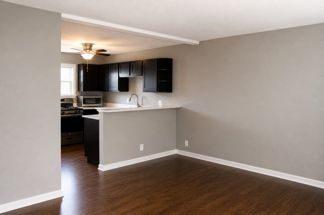 Warwick Court Townhomes