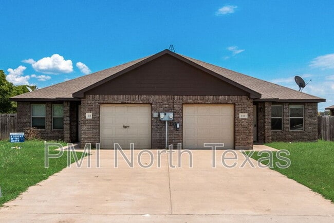 Photo - 616 N 6th St