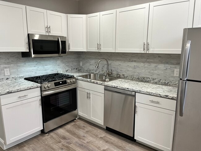 Building Photo - 21 Delaware Ave Unit 1