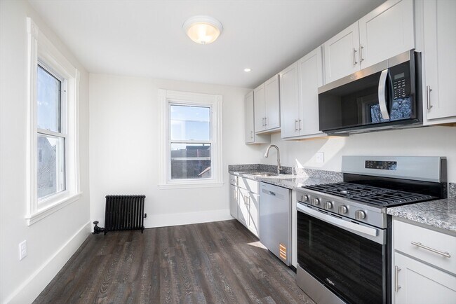 Photo - 180 Shirley St Unit 3