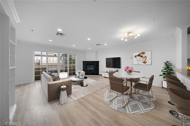 Photo - 1133 S Hoover St Unit 102