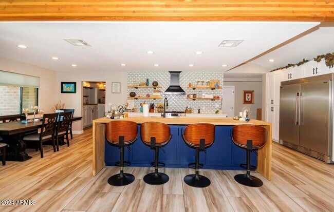 Photo - 2023 W Windsor Ave