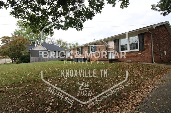 Photo - 2409 Holbrook Dr