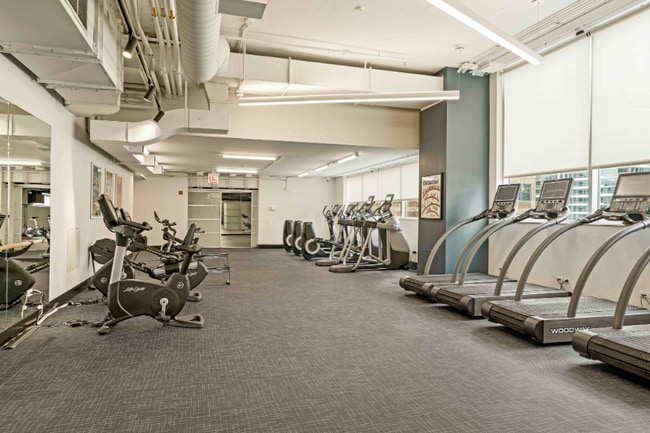 Photo - 731 S Clark St