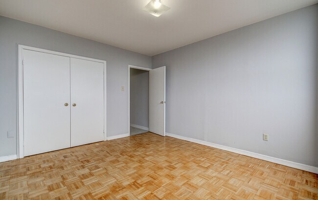 Photo - 44 Valley Woods Rd