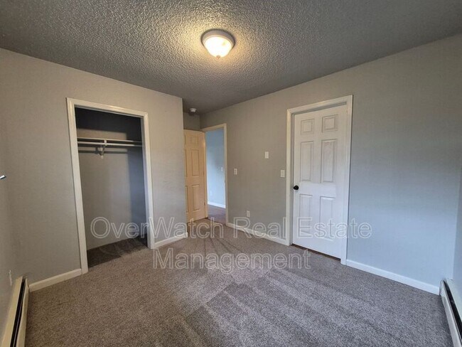 3162 Tarwater Ave Unit 4