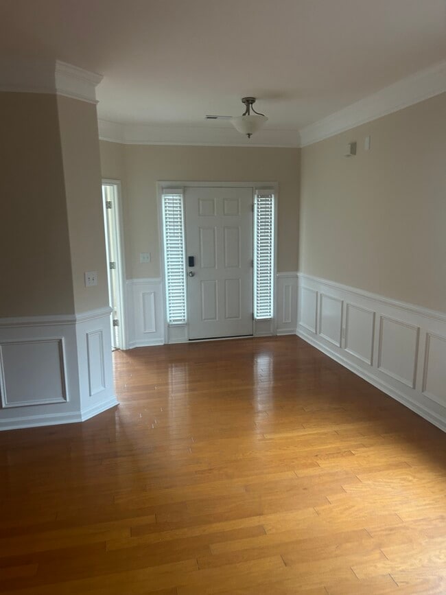 Photo - 101 Brentmoor Pl