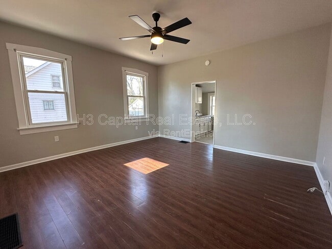 Photo - 627 S 19th St