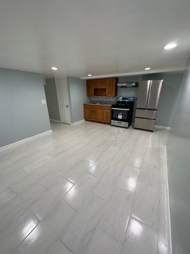 Building Photo - 17411 109th Ave Rental