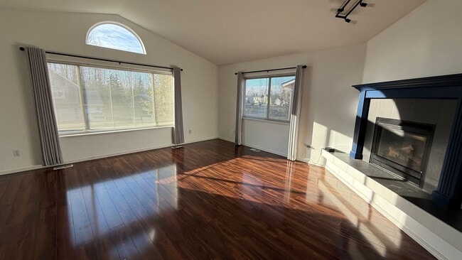 Photo - Lovely 3 Bed/2.5 Bath House in East Anchor...