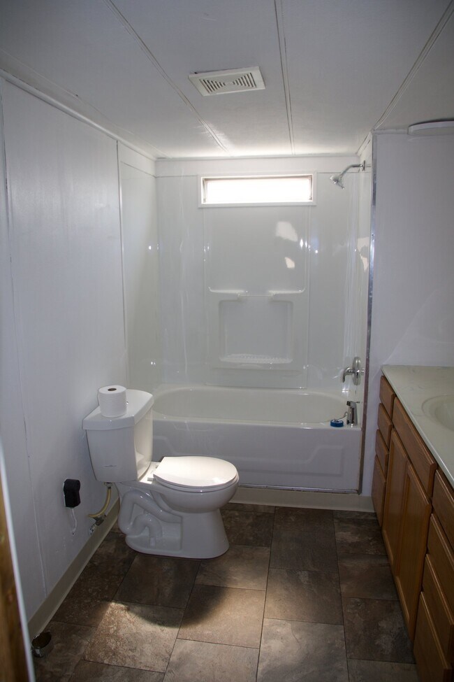 Photo - 2713 1/2 Dodge Ave