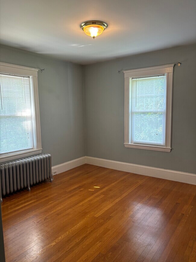 Photo - 18 Adams Ave Unidad 2