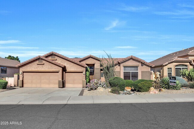 Building Photo - 7446 E Glenn Moore Rd