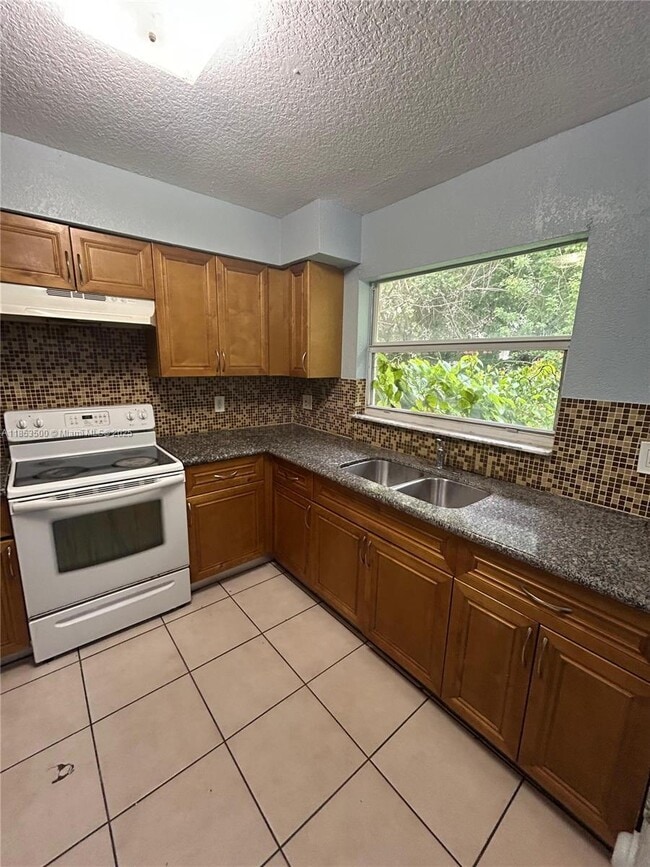 Photo - 2770 NW 131st St