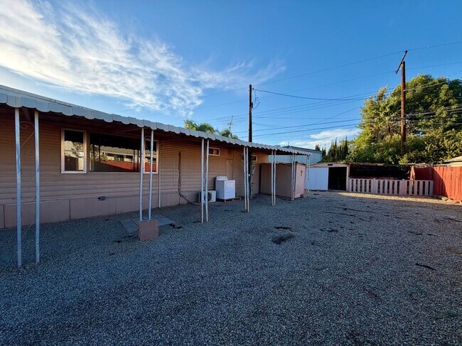 Photo - 31080 Fretwell Ave