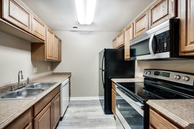 Photo - Awesome 2BE/BA townhouse in Bellevue!