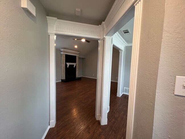 Photo - COMING SOON, JANUARY 10TH:  Beautifully Remodeled 3/2/2 Home, Generously updated Smart Home - For...