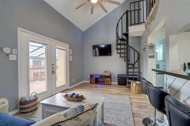 Photo - 14825 Windward Dr Unit 215