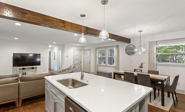 Photo - 2129 Kensington Gates Dr NW Unit 4