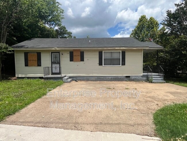 Photo - 401 N Manassas St