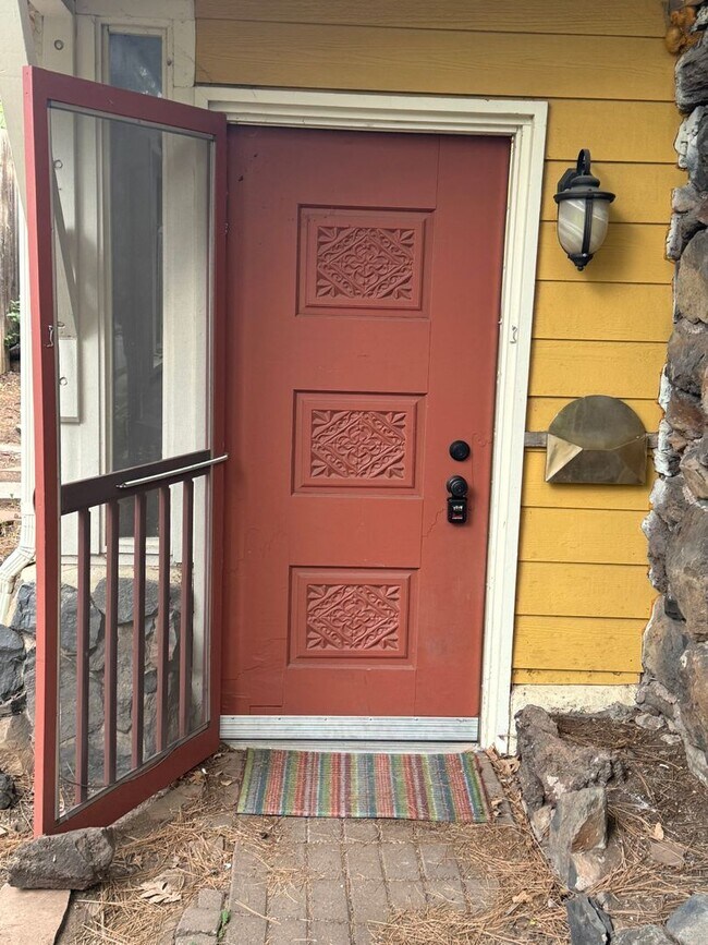 Photo - 907 W Summit Ave Unit (528) Studio