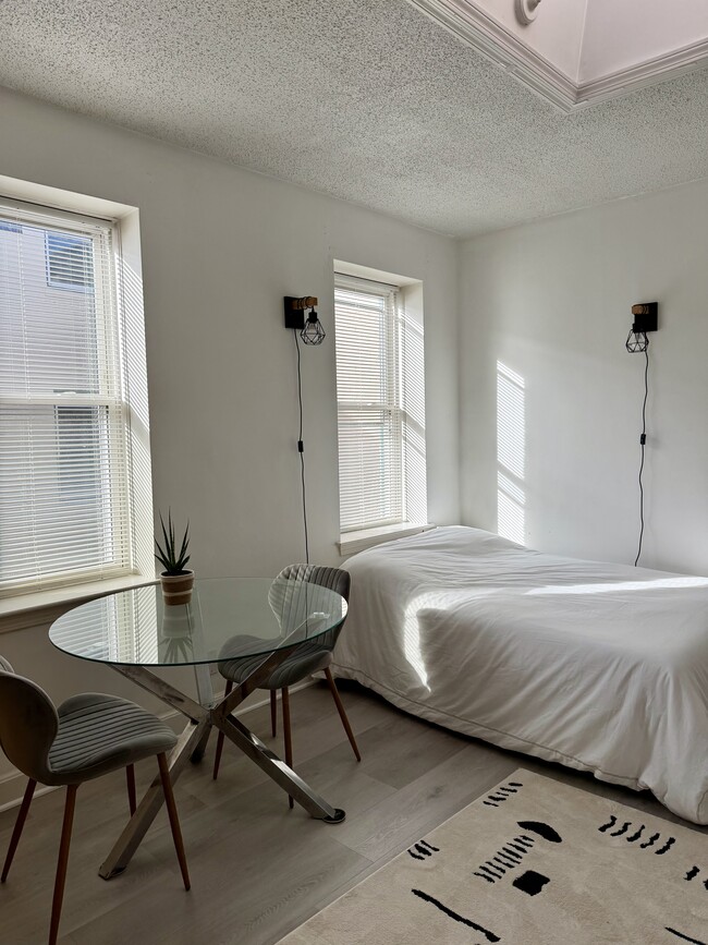 Furnished - 1415 Commonwealth Ave Unit 502