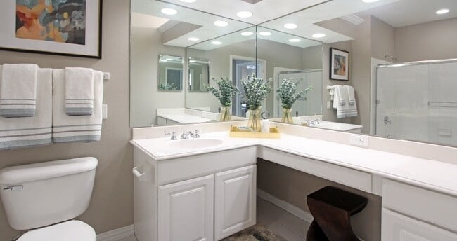 Rockledge Oaks Apartments