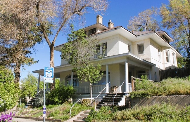 Photo - 851 E 3rd Ave