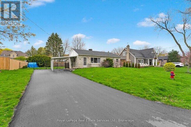 Photo - 65 Cumming Ct