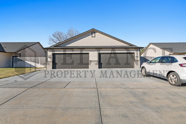 Photo - 3225 N Cedar Downs St