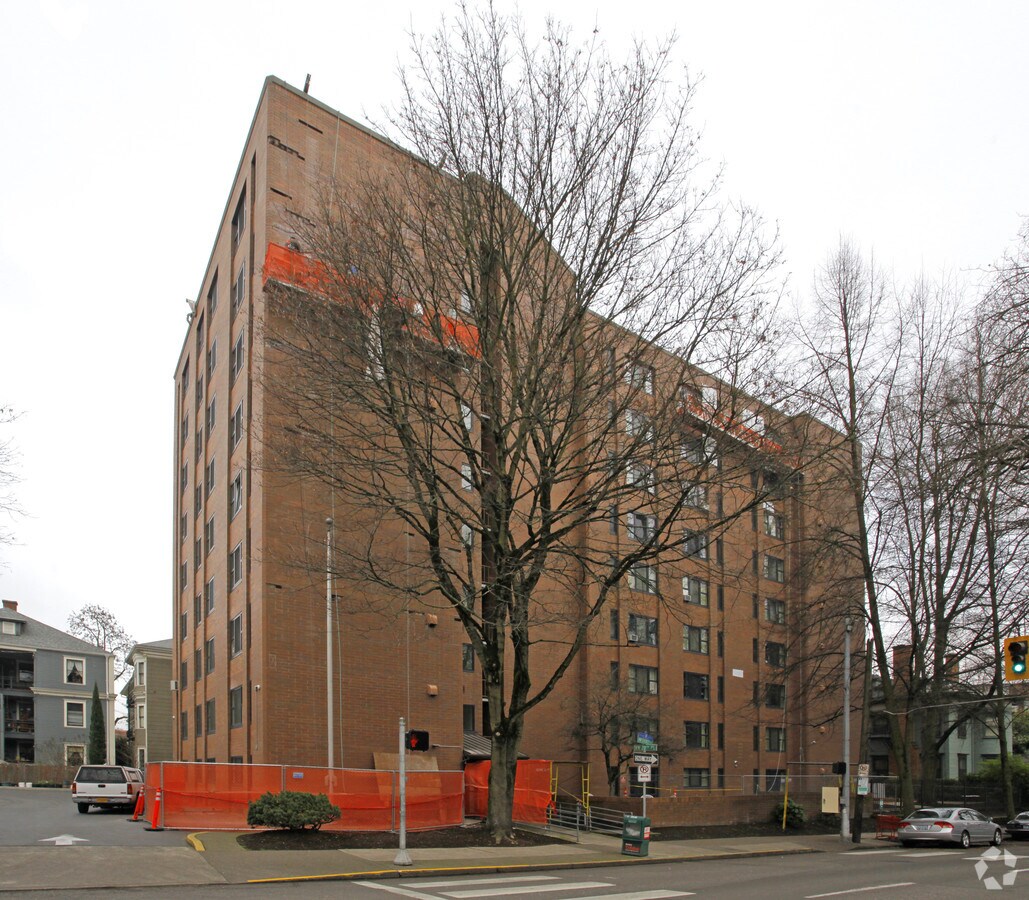 Photo - Williams Plaza Apartments