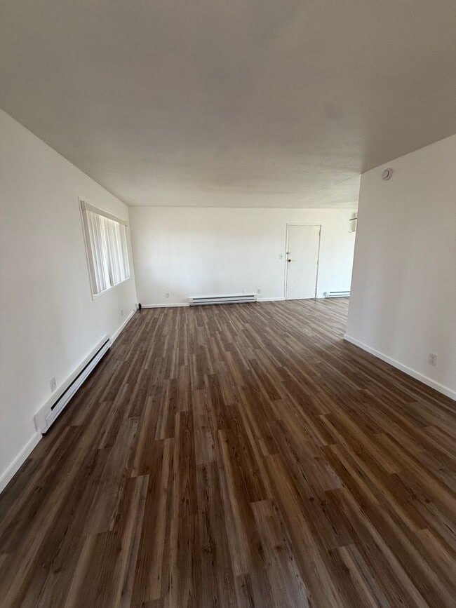 8943 Craw Ln