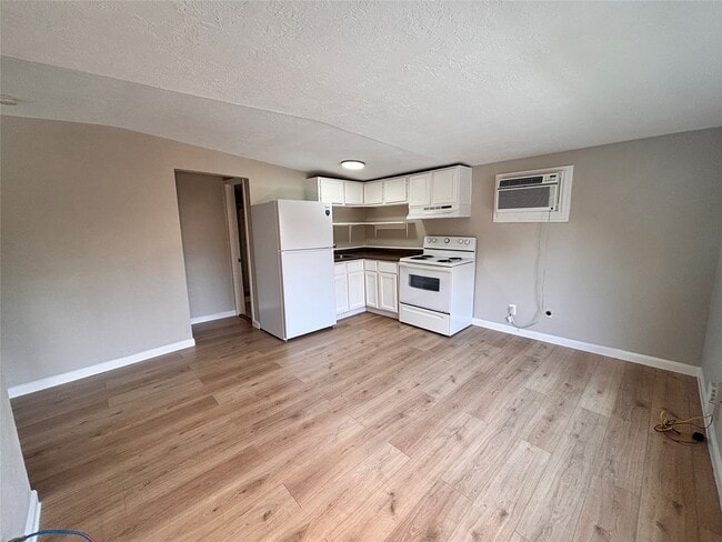 Photo - 216 Redan St Unit 4