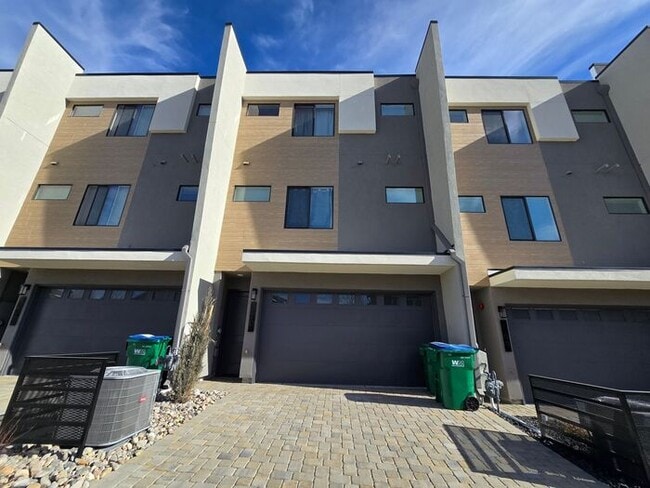 Photo - New Modern Fully Furnished Three-Story Townhome Near the Truckee River