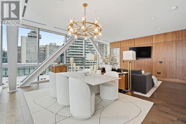 Photo - 39 Queens Quay E Unité 1301