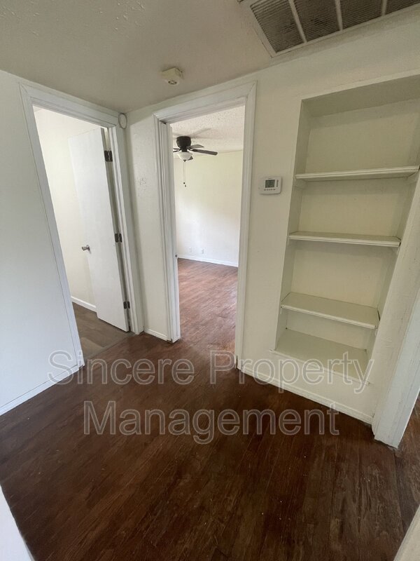 Photo - 5102 N Beaver Ave