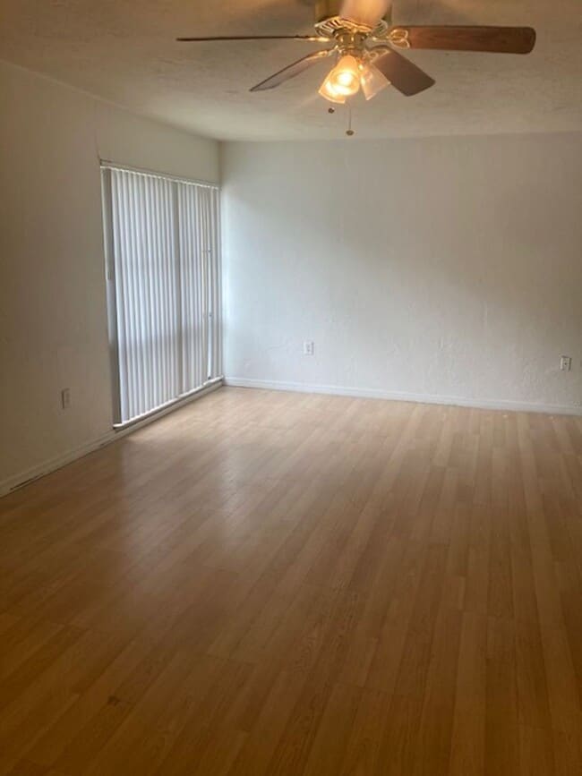 Photo - Spacious 1,226 SF Unit - 2 bd / 2 ba near UF - Brandywine Condos