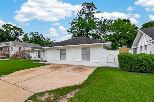 Photo - 6311 Tall Willow Dr