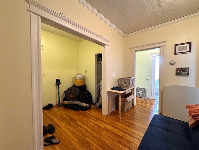 Photo - 1645 Commonwealth Ave Unidad 1