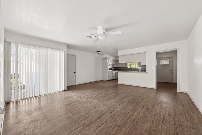 Photo - 10503 Ladino Rd