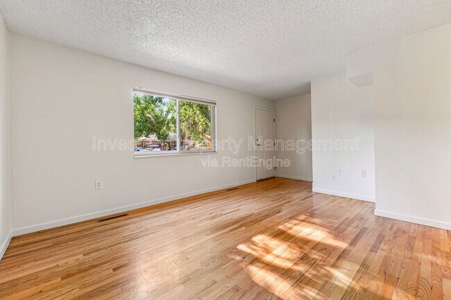 Photo - 588 S Eaton St