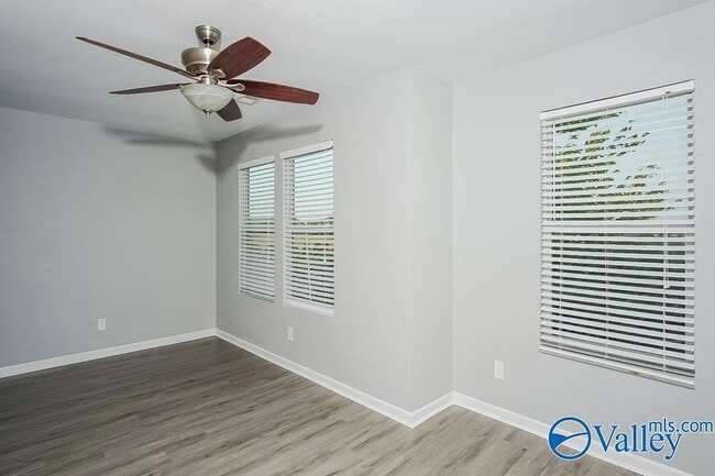 Photo - 3703 Avalon Lake Dr SW