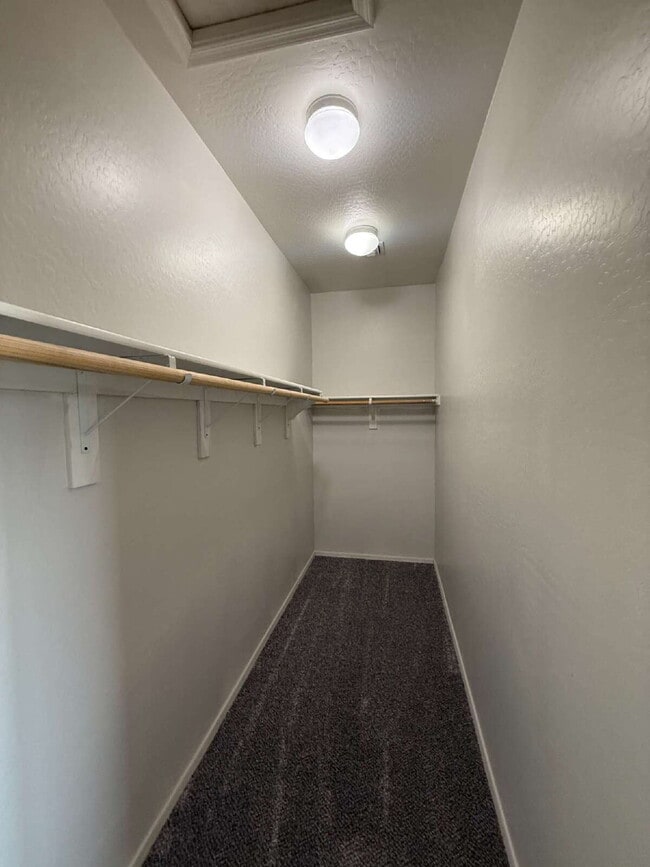 Photo - 4 Bedroom 2 Bath with Den in Canyon Trails