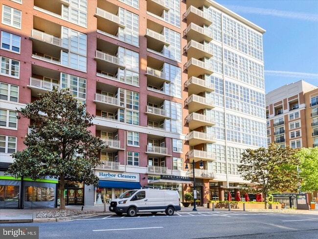 Building Photo - 157 Fleet St Unit 1110
