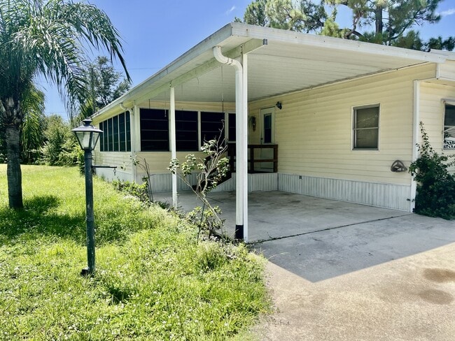 Building Photo - 19621 N Tamiami Trl Rental