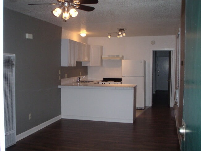 Photo - 1418 E St Unidad C