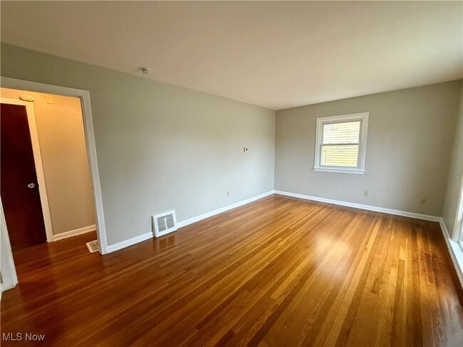 Photo - 1055 Whittier Ave