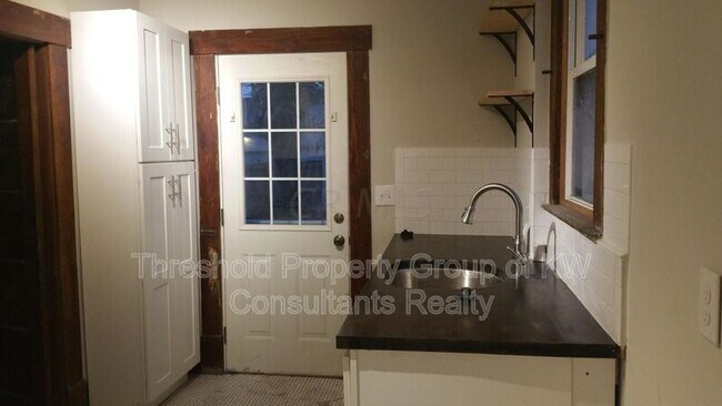 Photo - 1485 N 6th St