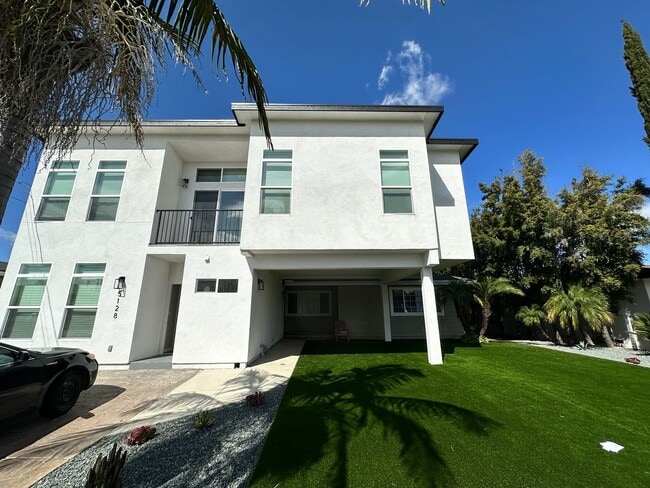 Building Photo - Newly Built 4 bed House! Prime Location